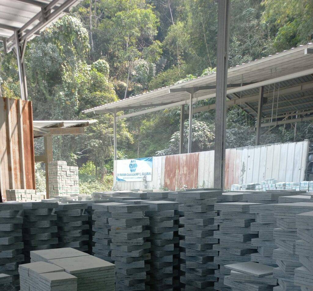 CV Riana Cuanderful Global – Universal: Authentic Green Sukabumi Stone Factory from Sukabumi